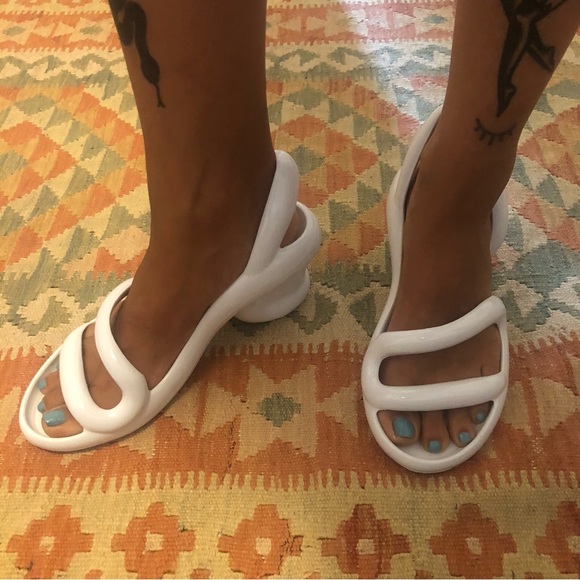 WHITE KOBARAH CAMPER (SOLD OUT) - Picture 2 of 4